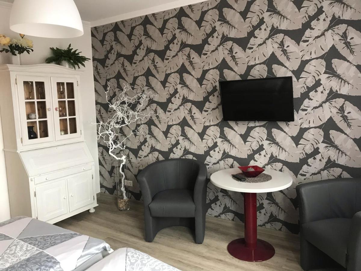 Ferienwohnung Am Schlossparkcenter Schwerin  Dış mekan fotoğraf